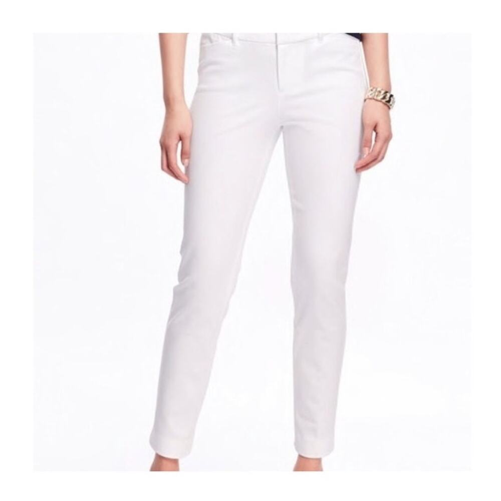 Old Navy White Slim Leg Pixie Pant